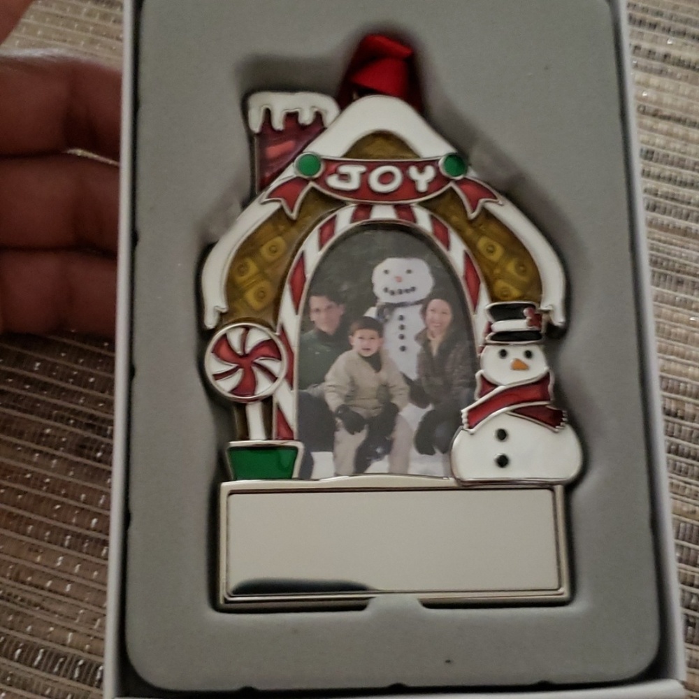 Gingerbread house photo ornament
